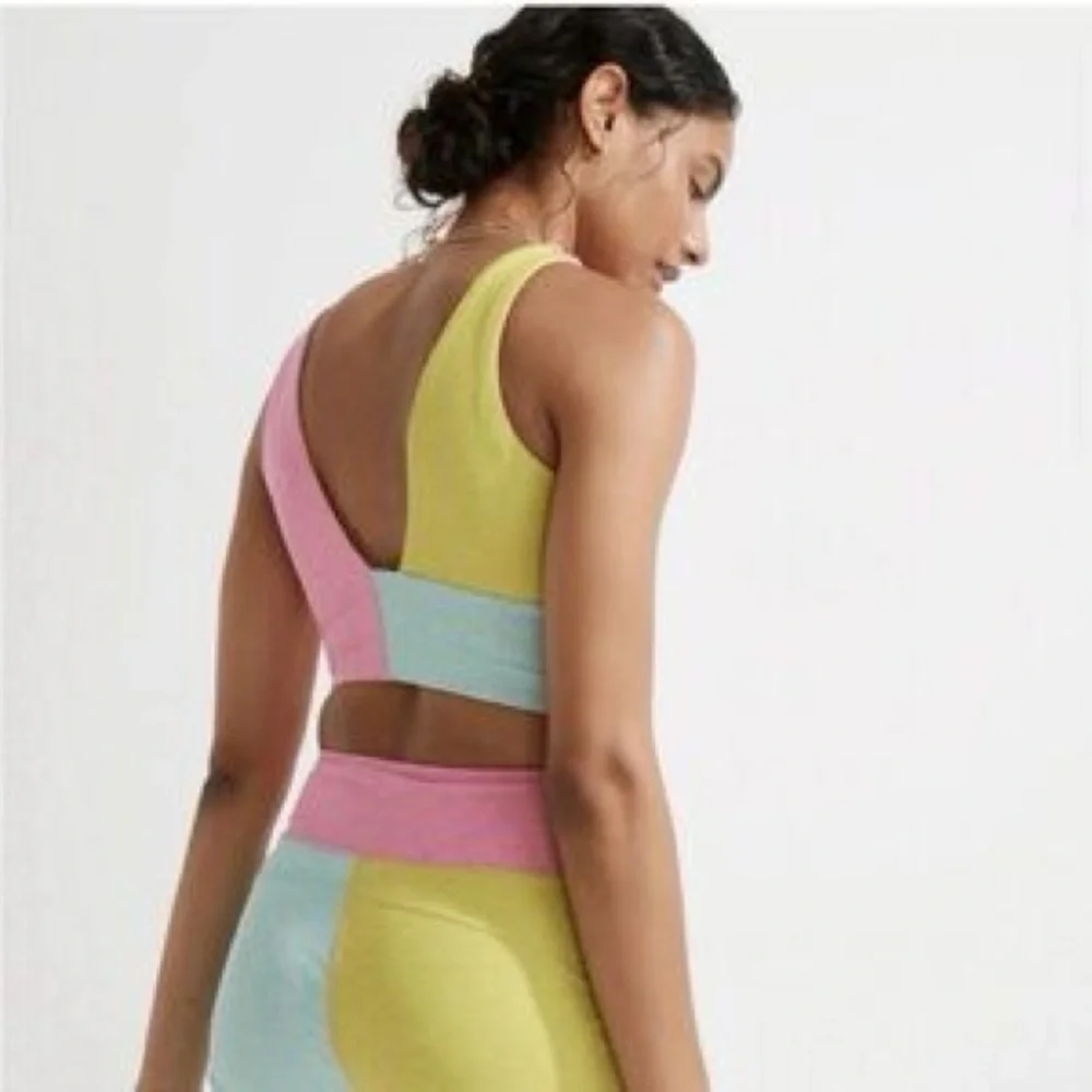 Outdoor Voices Venus Crop Top Womens Size M - Picture 2 of 5